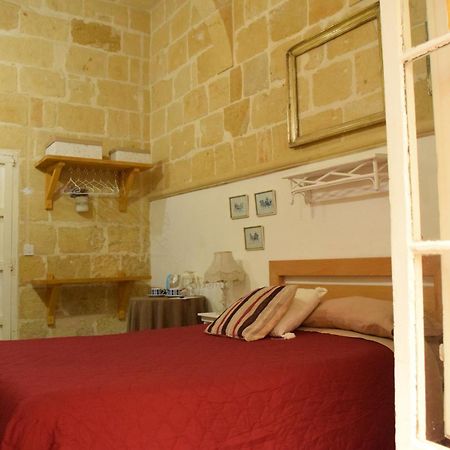 Maria Townhouse Heart Of Victoria B&B Екстериор снимка