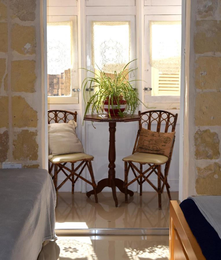 Maria Townhouse Heart Of Victoria B&B Екстериор снимка
