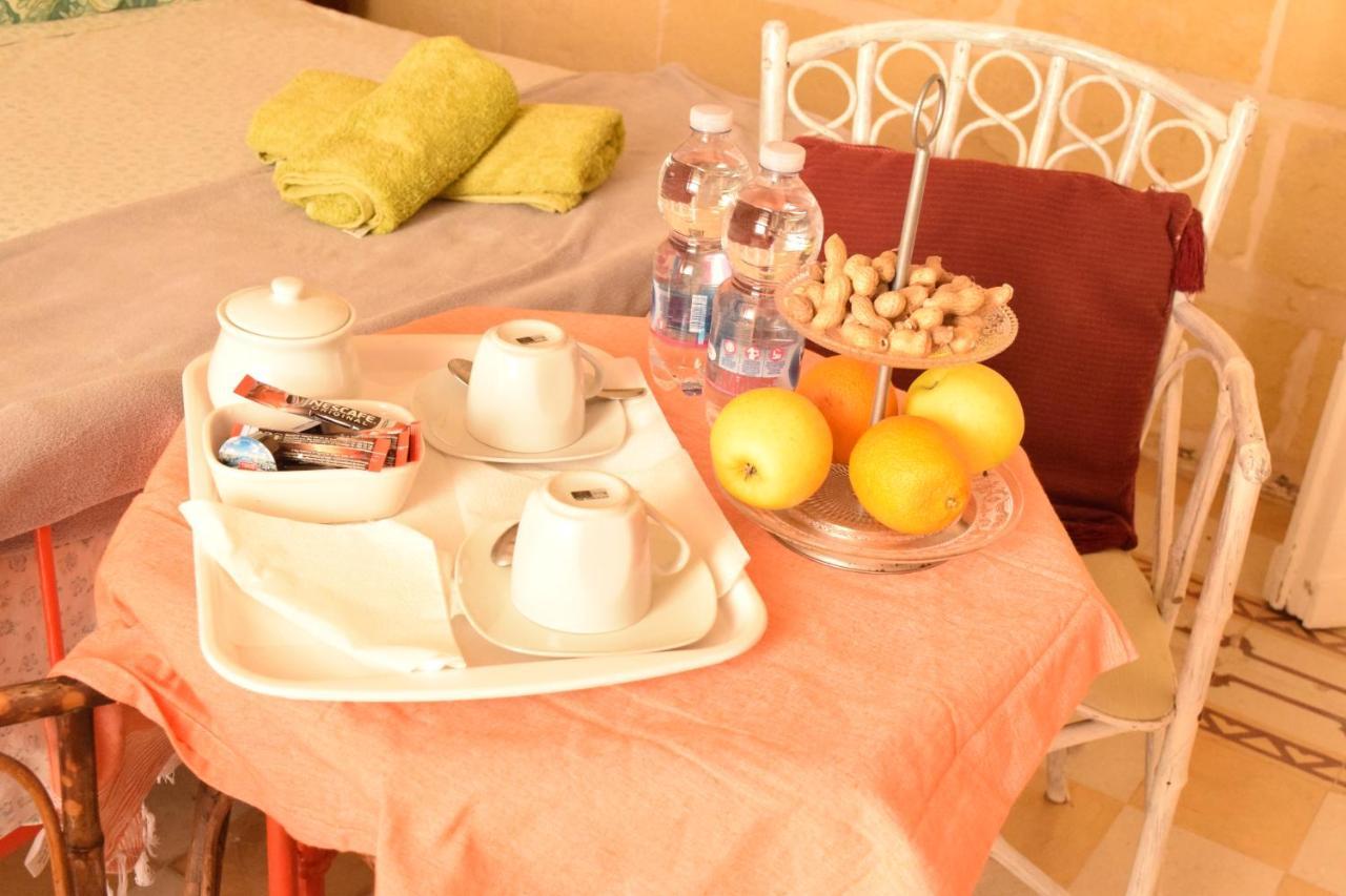 Maria Townhouse Heart Of Victoria B&B Екстериор снимка