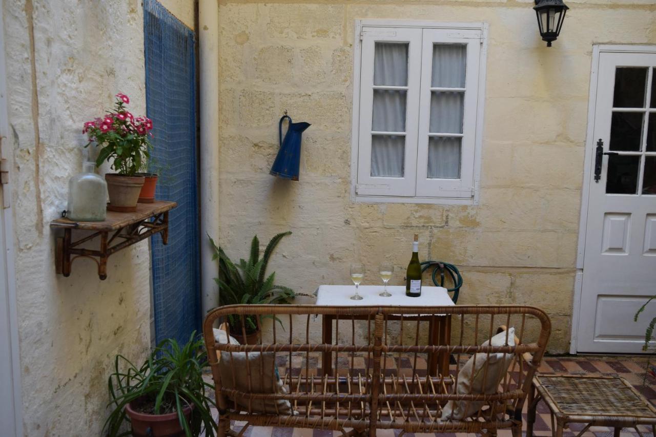 Maria Townhouse Heart Of Victoria B&B Екстериор снимка