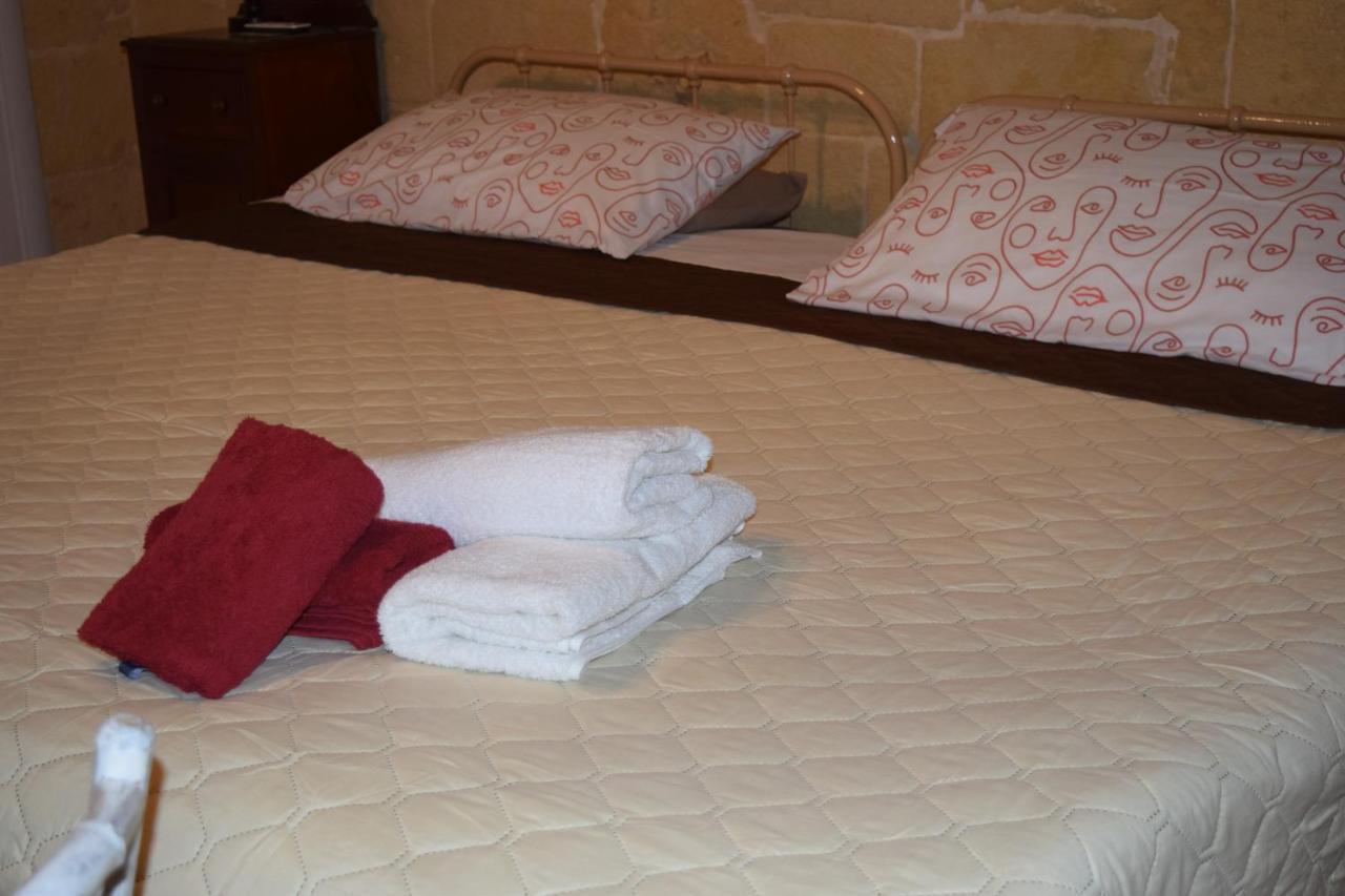 Maria Townhouse Heart Of Victoria B&B Екстериор снимка