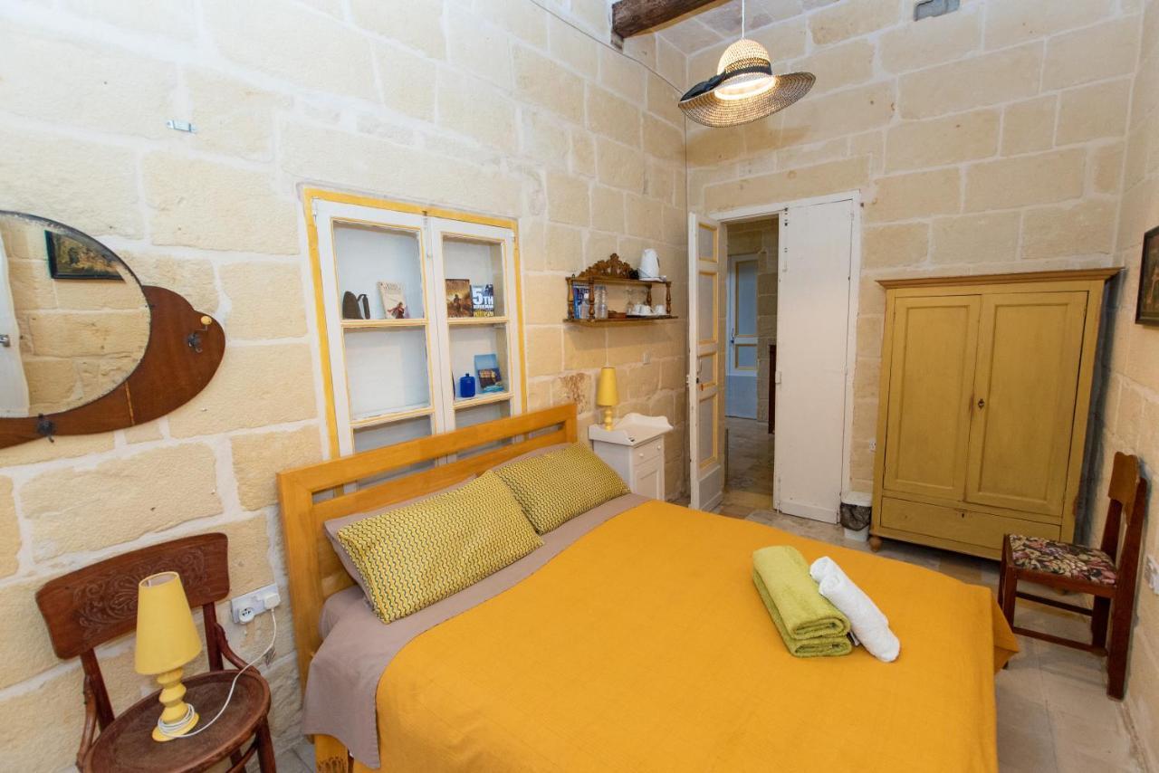 Maria Townhouse Heart Of Victoria B&B Екстериор снимка