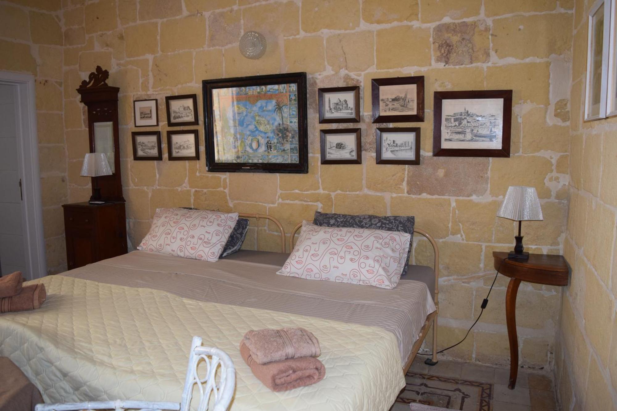 Maria Townhouse Heart Of Victoria B&B Екстериор снимка