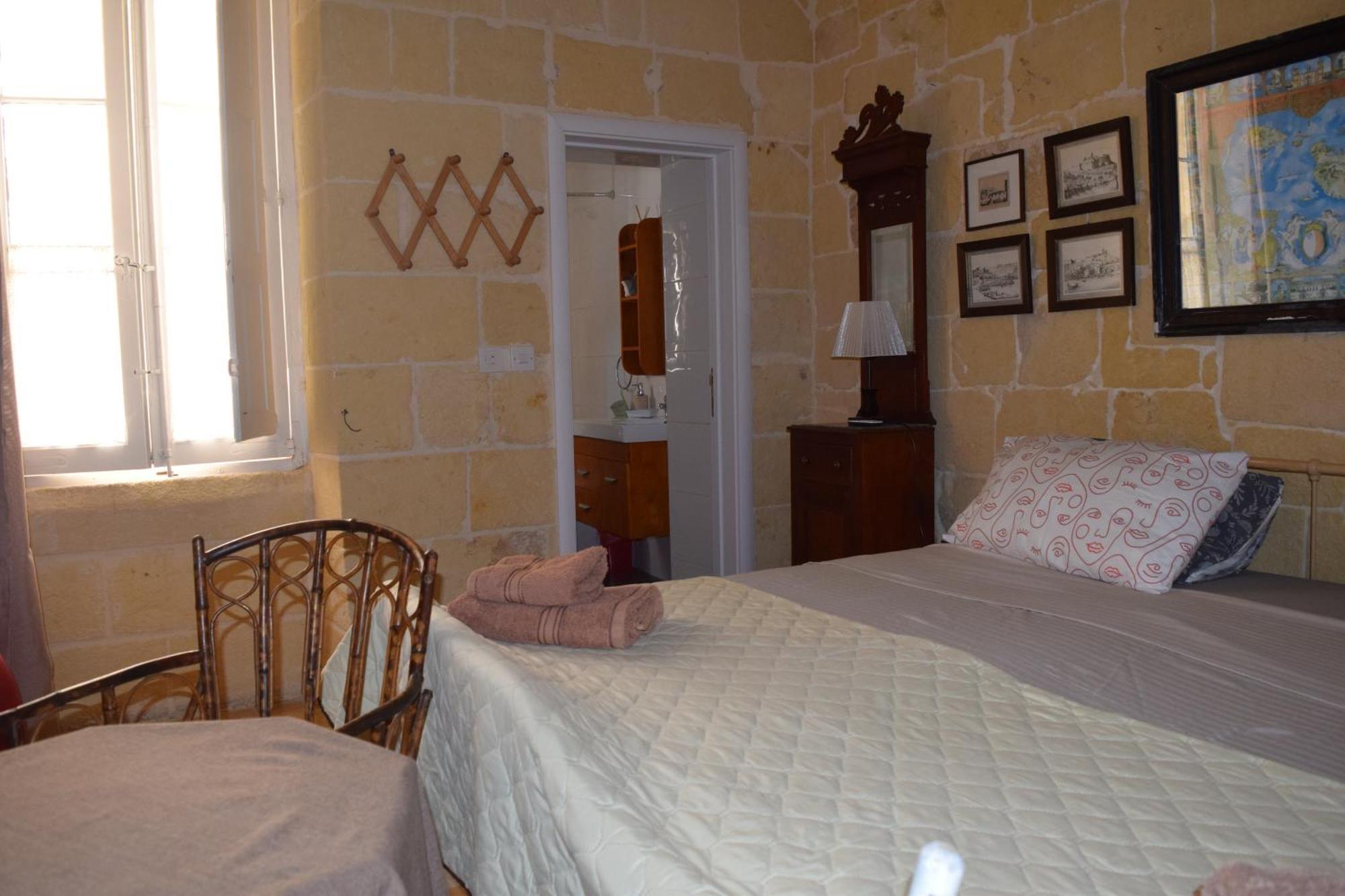 Maria Townhouse Heart Of Victoria B&B Екстериор снимка