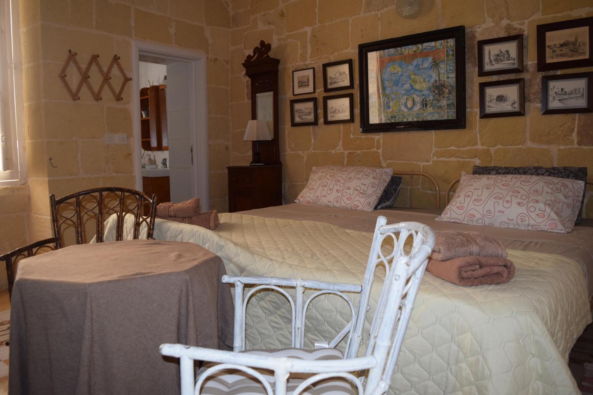 Maria Townhouse Heart Of Victoria B&B Екстериор снимка