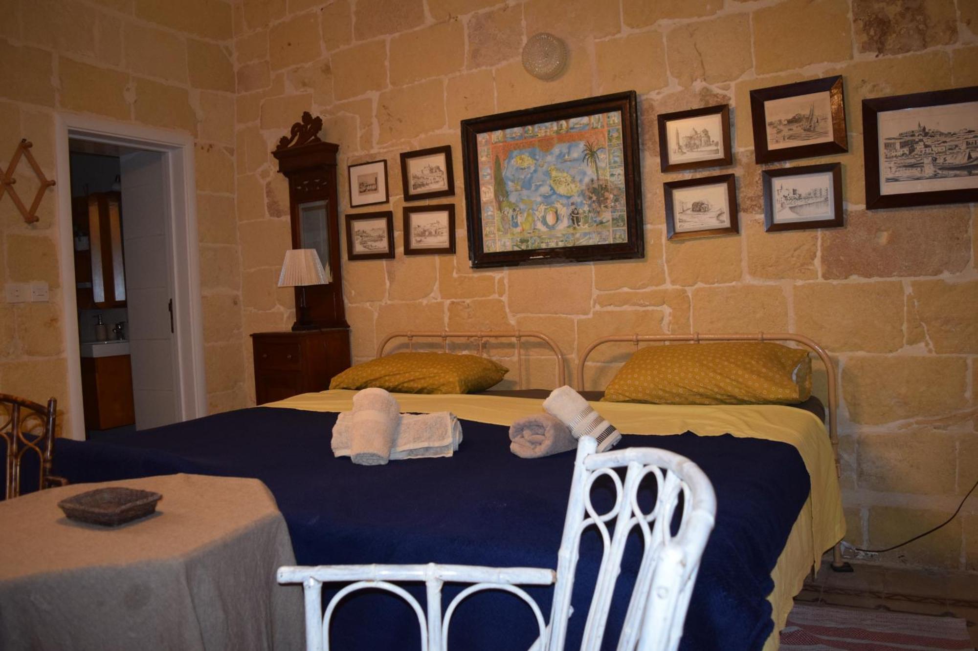 Maria Townhouse Heart Of Victoria B&B Екстериор снимка