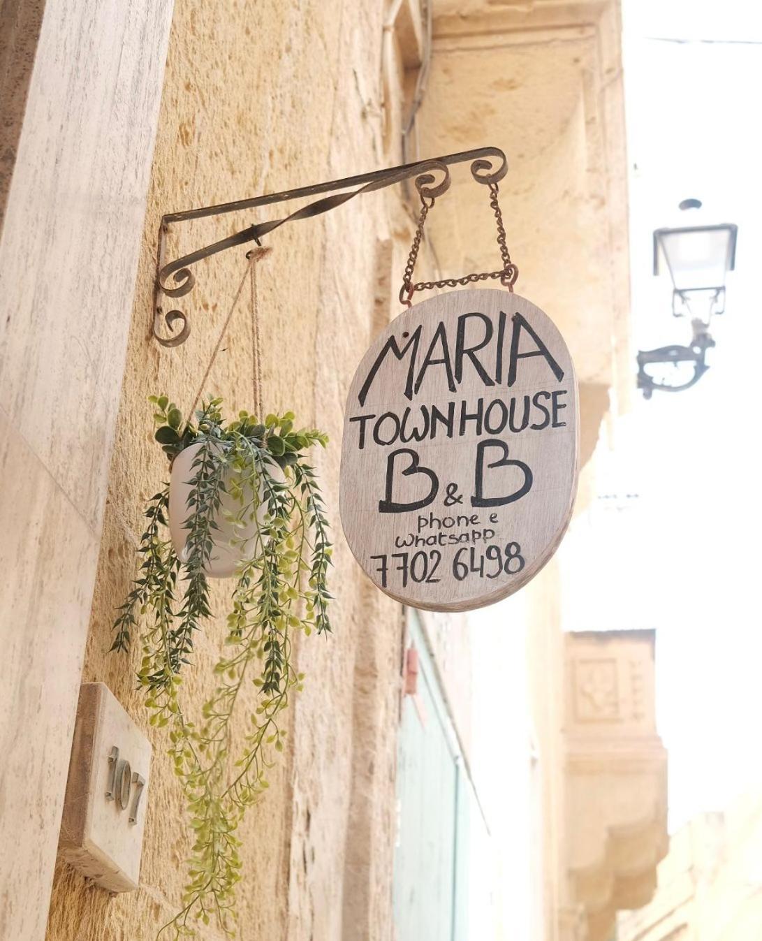 Maria Townhouse Heart Of Victoria B&B Екстериор снимка